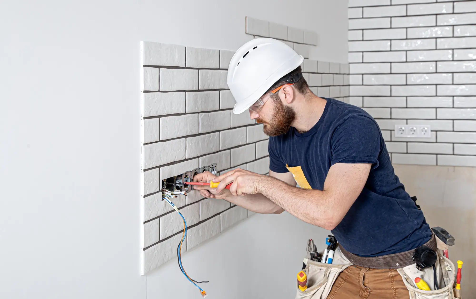 Top 10 Must-Have Electrical Fittings & Fixtures for Modern Homes